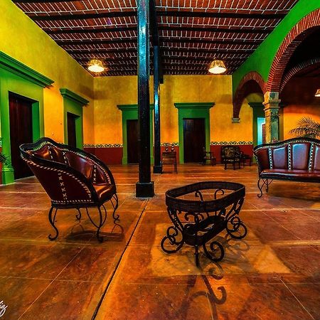 Hotel Mis Tres Sinaloas Екстериор снимка